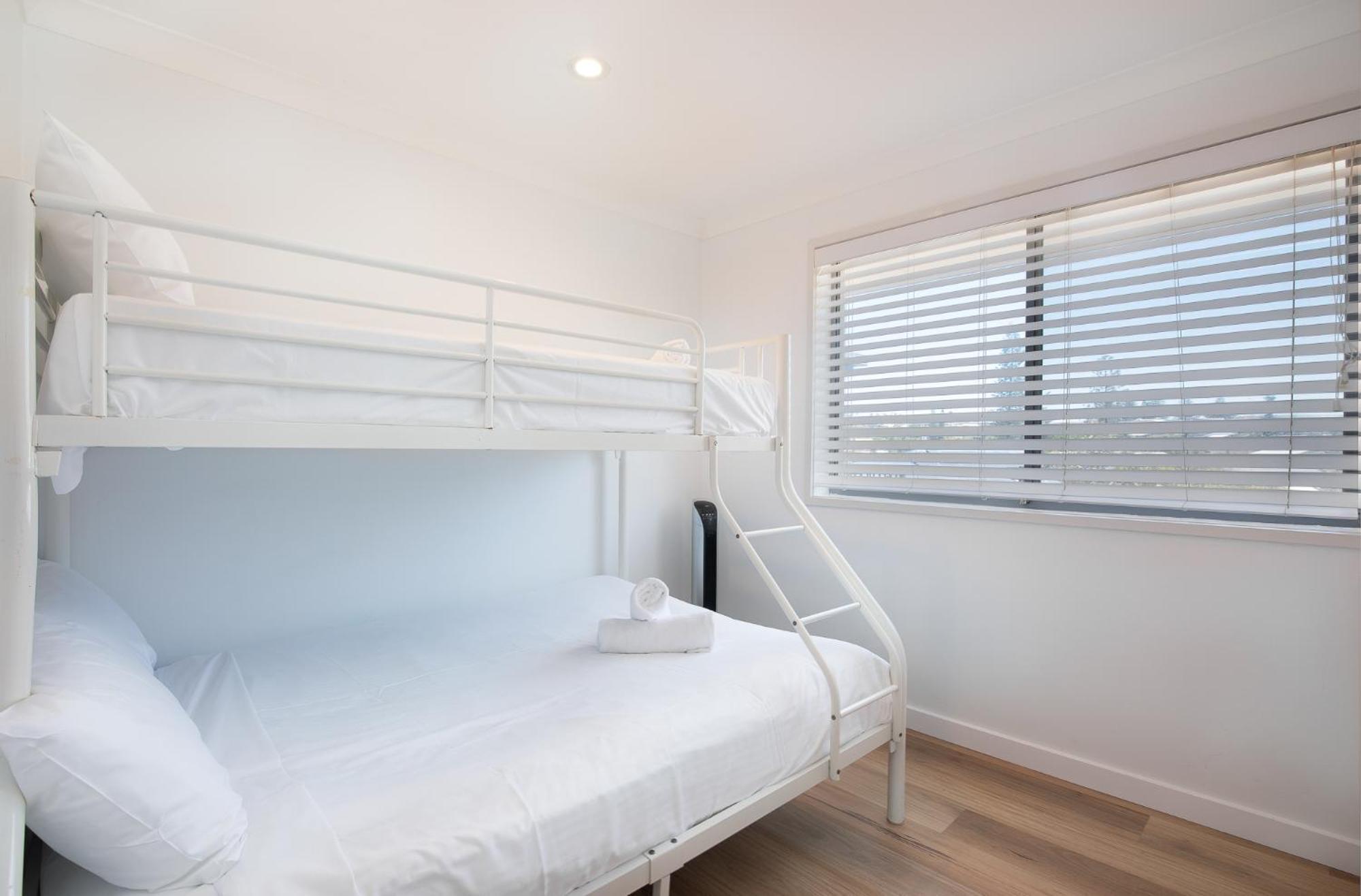 Edgewater 1 - Ljhooker Holiday home